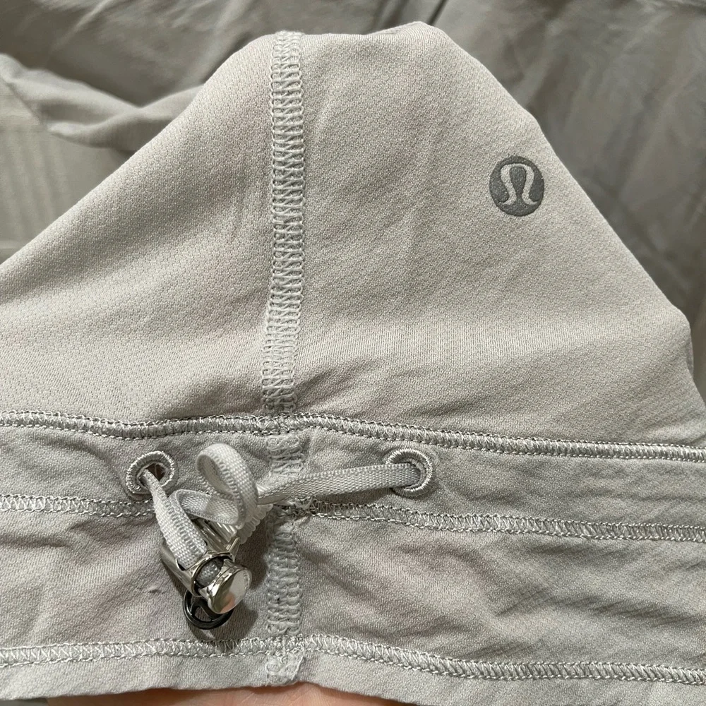 lululemon athletica hello this
